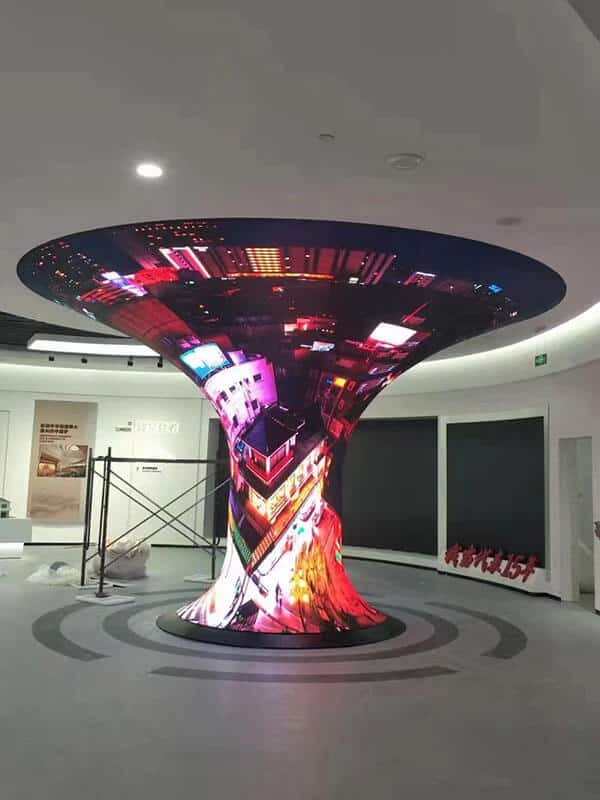 creative digital signage pillar led