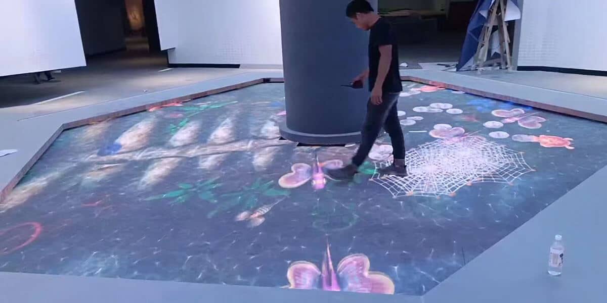 floor led display with interactive function