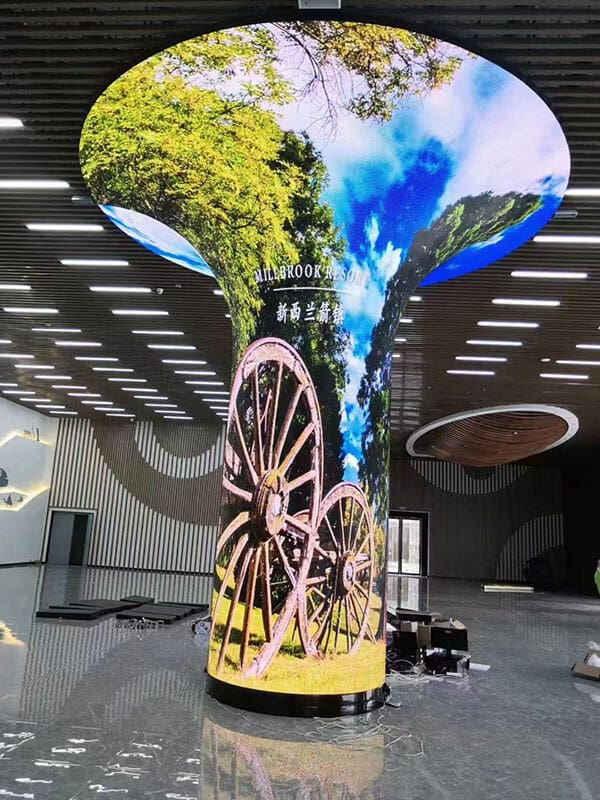 horn shape special led display