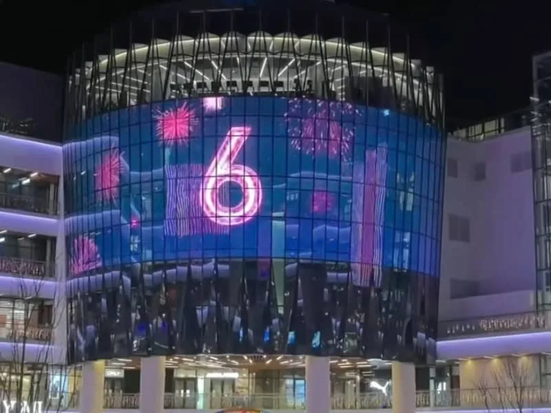 curved glass led screen